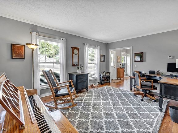 5th image of 7034 Celina St NW