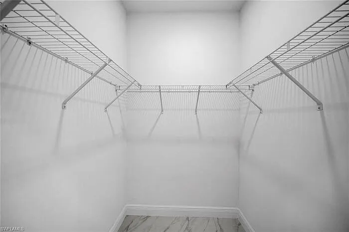 438 Poplar St — Photo 16