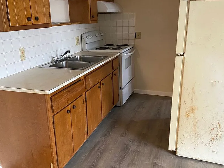226 Vine Ave #228 — Photo 2