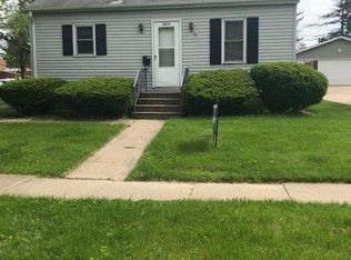 1613 Pine St, Burlington, IA 52601