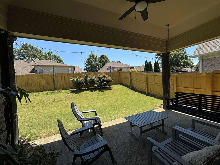 4726 Emmas Cir E — Photo 10