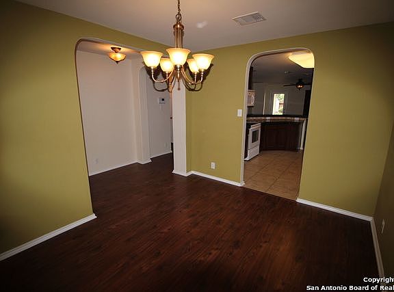 4th image of 3239 Blue Jay Dr