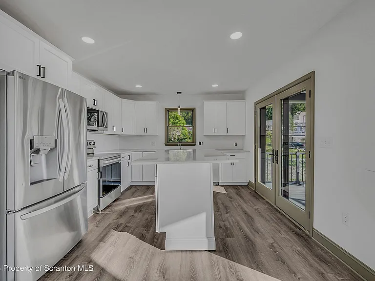 1262 Lake Rd — Photo 16