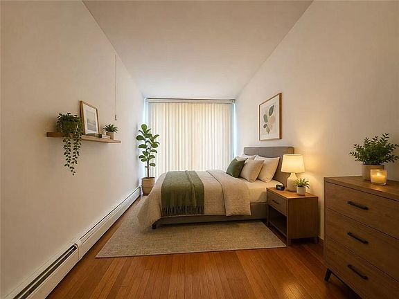 4th image of 2828 Bragg St