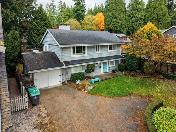 12469 23rd Ave, Surrey, BC V4A 2C5