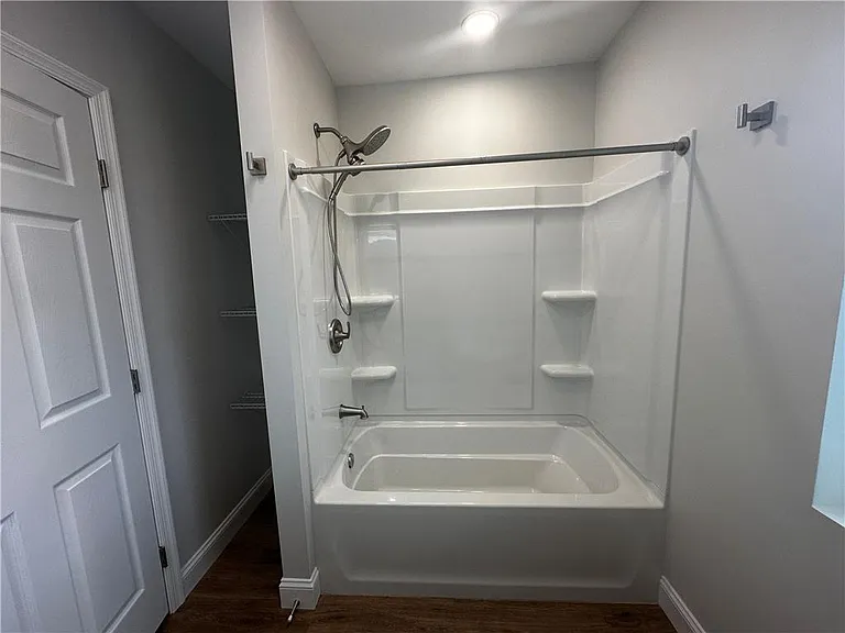 348 Main St #3 — Photo 11
