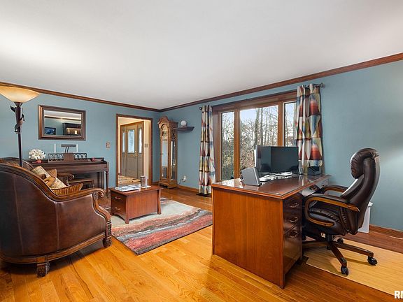 5th image of 11913 W Sweetbriar Ln