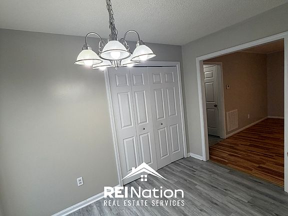 3rd image of 8429 Lanewood Cir