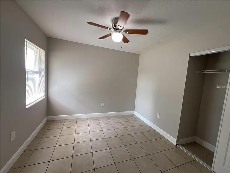 152 Julie Ln #B — Photo 8