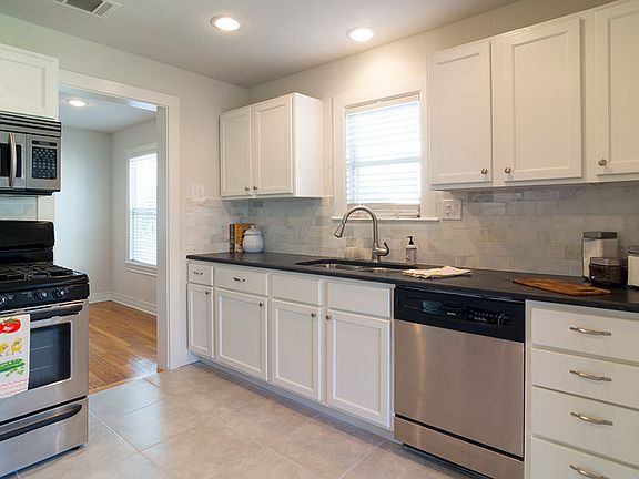 Kitchen
						:
						New Granite Countertops