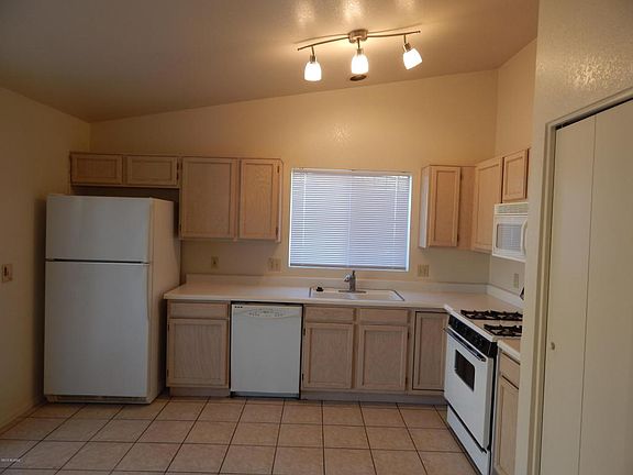5th image of 2720 W Calle De Rosita