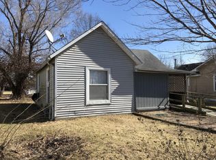 402 N 7th St, Benld, IL 62009
