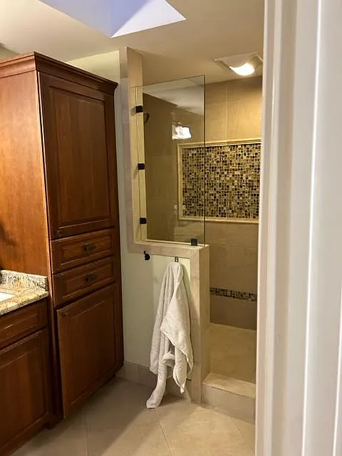 1320 Montclaire Way photo 1