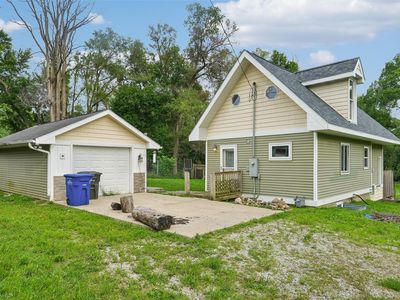 605 E Watrous Ave, Des Moines, IA, 50315
