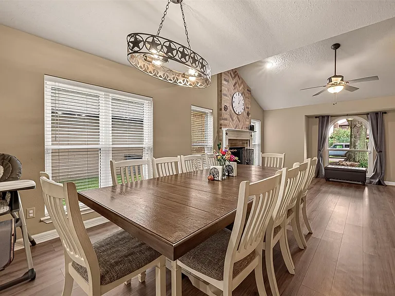 12110 Essenbruk Dr — Photo 8