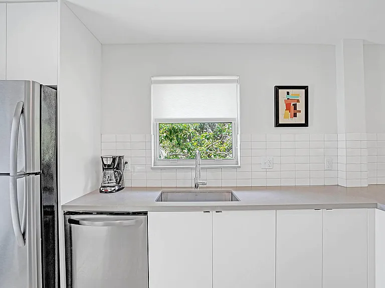 625 NE 13th Ave #2 — Photo 16