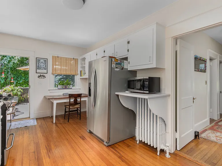 141 Coggeshall Ave — Photo 9