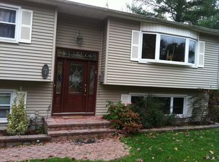 7 Pelham Ave, Nanuet, NY 10954