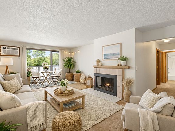 2nd image of 14017 Chestnut Dr #14025-D