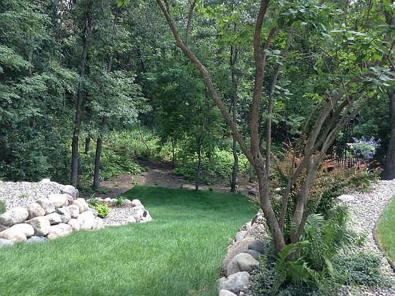 5th image of 1718 Deerwood Dr
