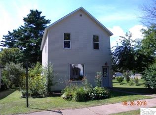 318 W Pine St, Washburn, WI 54891