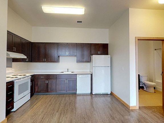 2nd image of 5800 SE 91st Ave #112