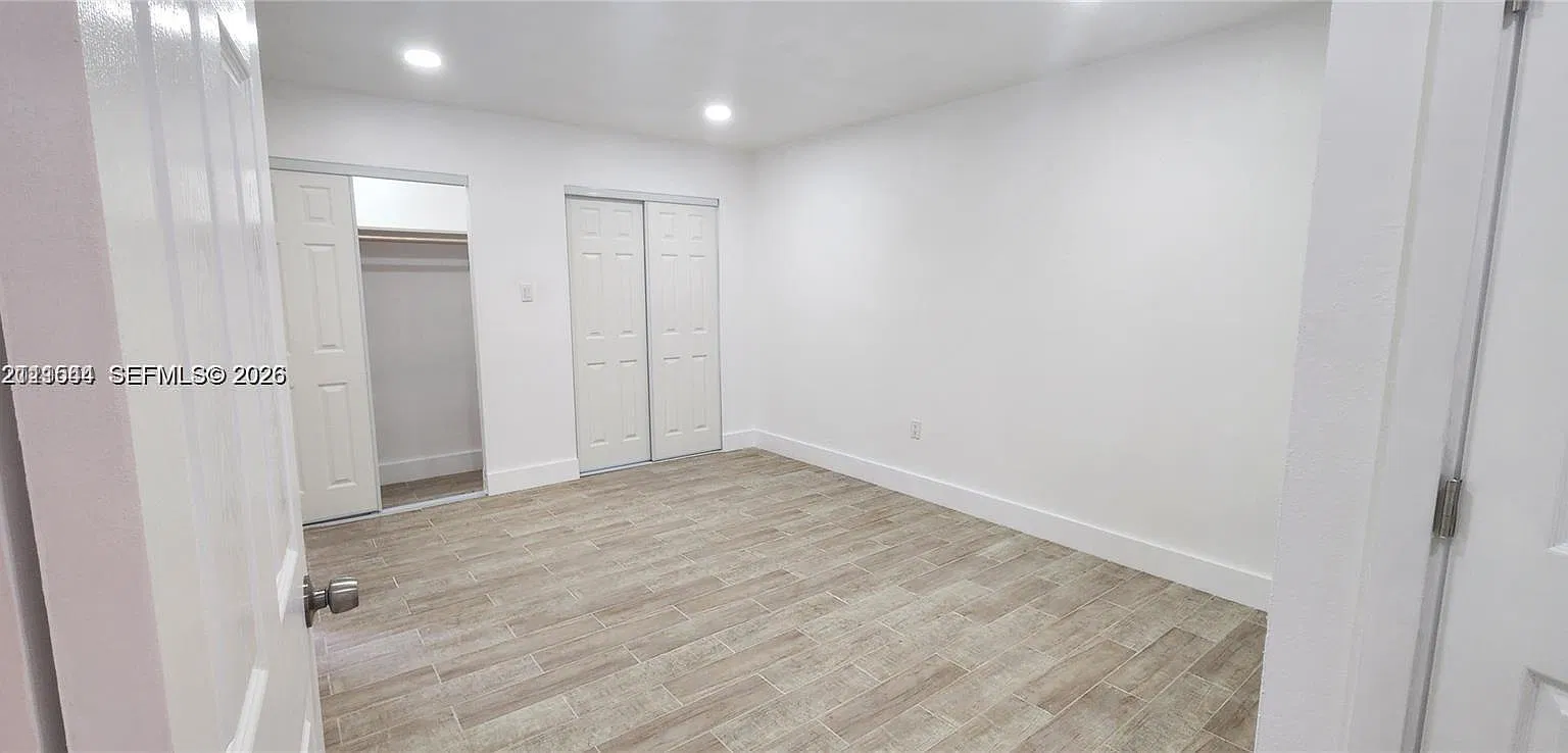 Point South Condo — Photo 3