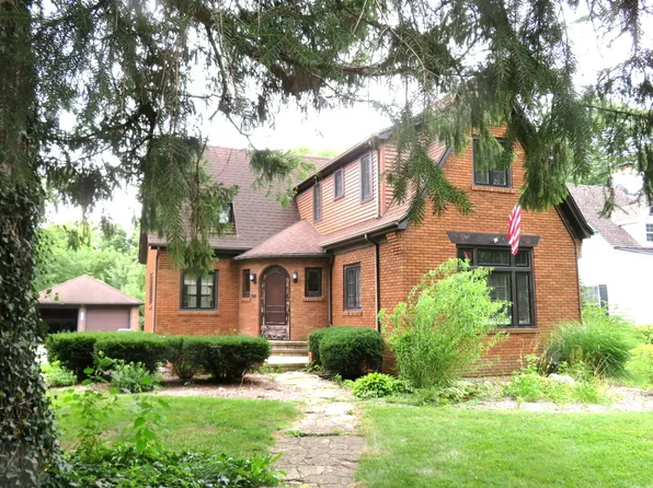 801 Fremont Ave, Morris, IL 60450