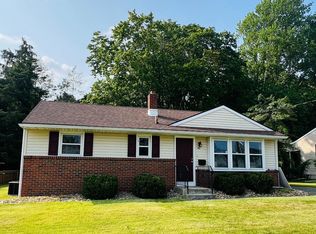 40 Fairmount Dr, Glassboro, NJ 08028