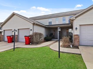 3711 Boulder Ridge Dr, Champaign, IL 61822