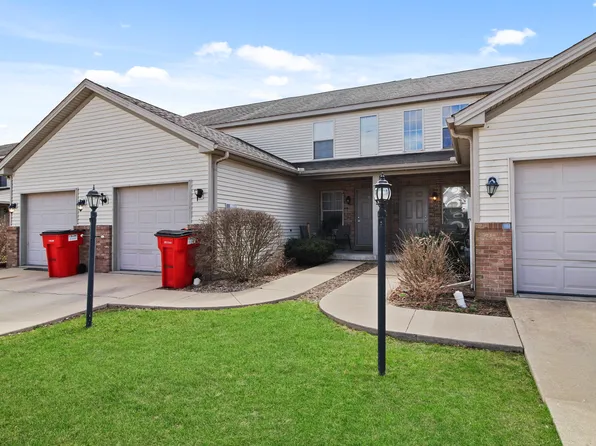 3711 Boulder Ridge Dr, Champaign, IL 61822