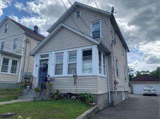 6 Chadwick St FLOOR 2, Glen Cove, NY 11542