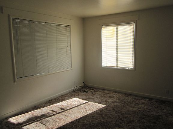 4th image of 145 Tennant Ave #B