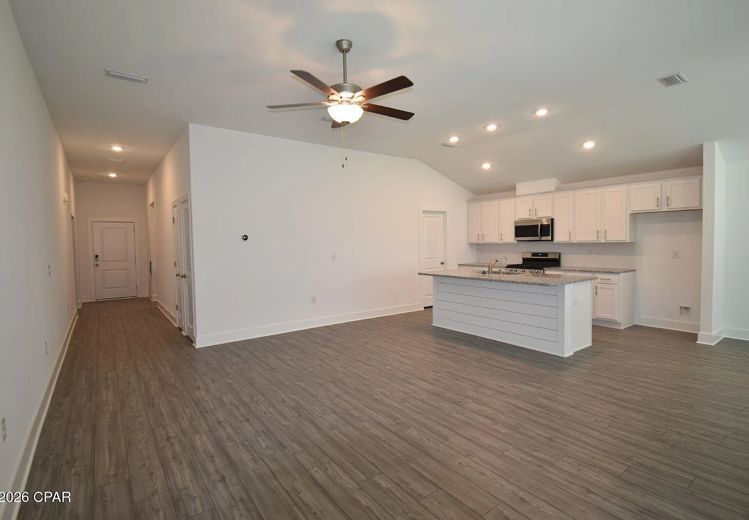 3 bed, 1564 sqft, $2,150 — Photo 3
