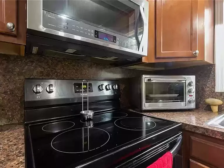 Saybrook Cir NW — Photo 26