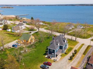 1124 Highway 335, Middle West Pubnico, NS B0W 3S0