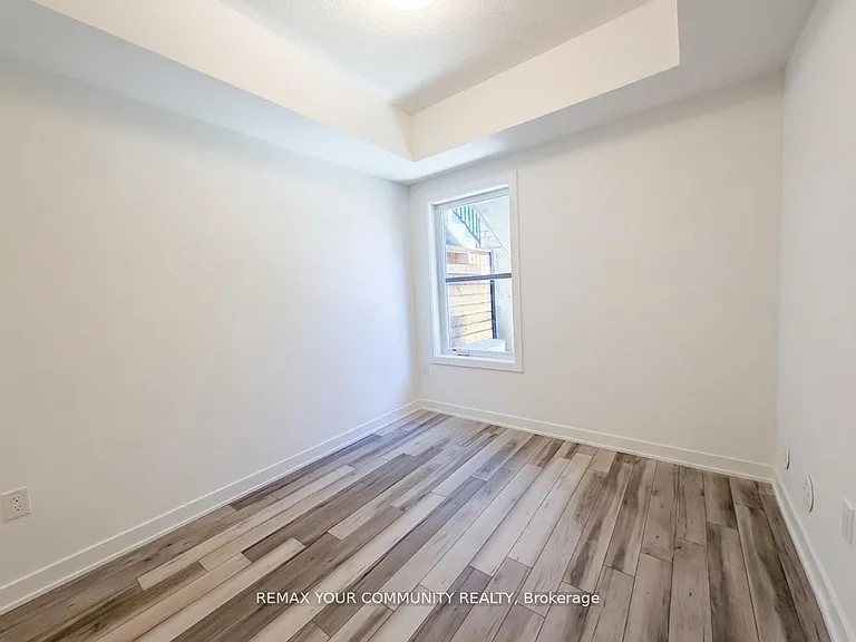 15100 Yonge St #106 — Photo 4