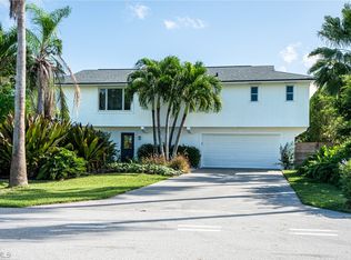 2725 SE 23rd Ave, Cape Coral, FL 33904