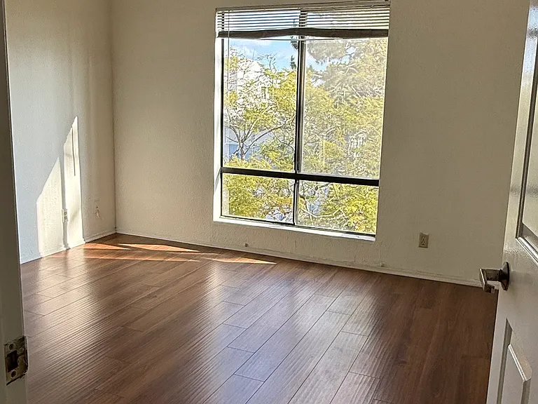 3816 Beethoven St #207 — Photo 8