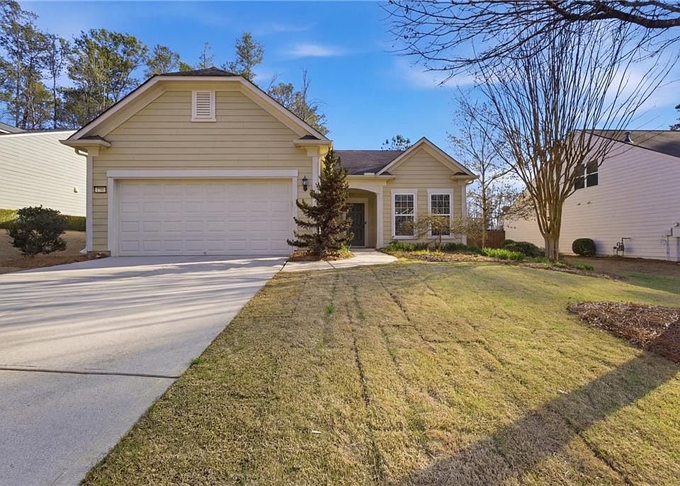 1st image of 2935 Goldfinch Cir