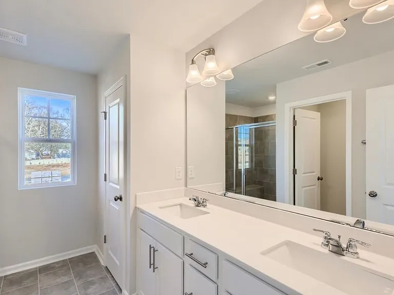137 S Finley Landing Pkwy — Photo 5