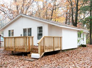 11530 Elm Dr, Lakeview, MI