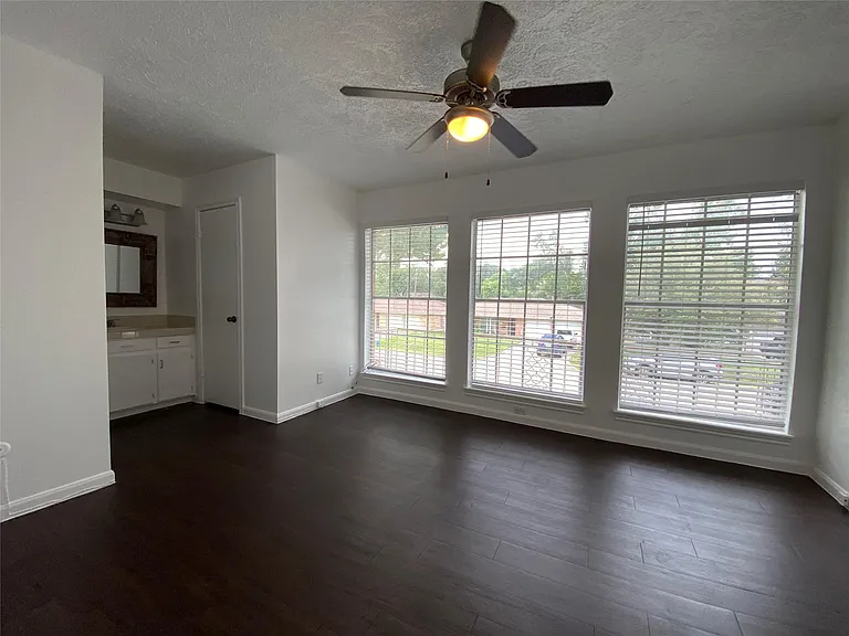 10682 Hazelhurst Dr #14 — Photo 15