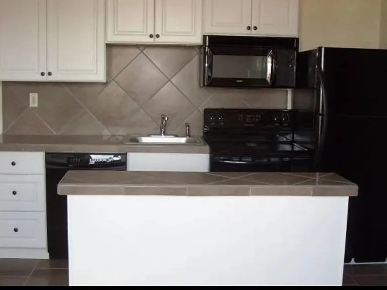 114 S Negley Ave #2B — Photo 1