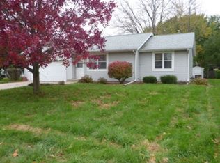 1511 Meadowlark Dr, Janesville, WI 53546