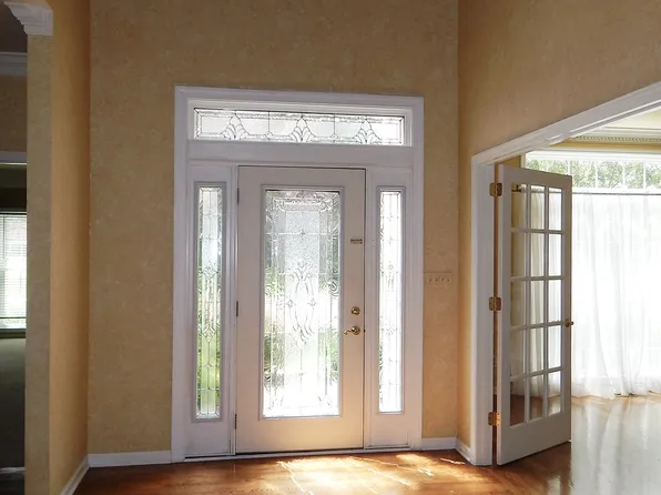 405 Savannah Trace Dr, Clarksville, TN 37043