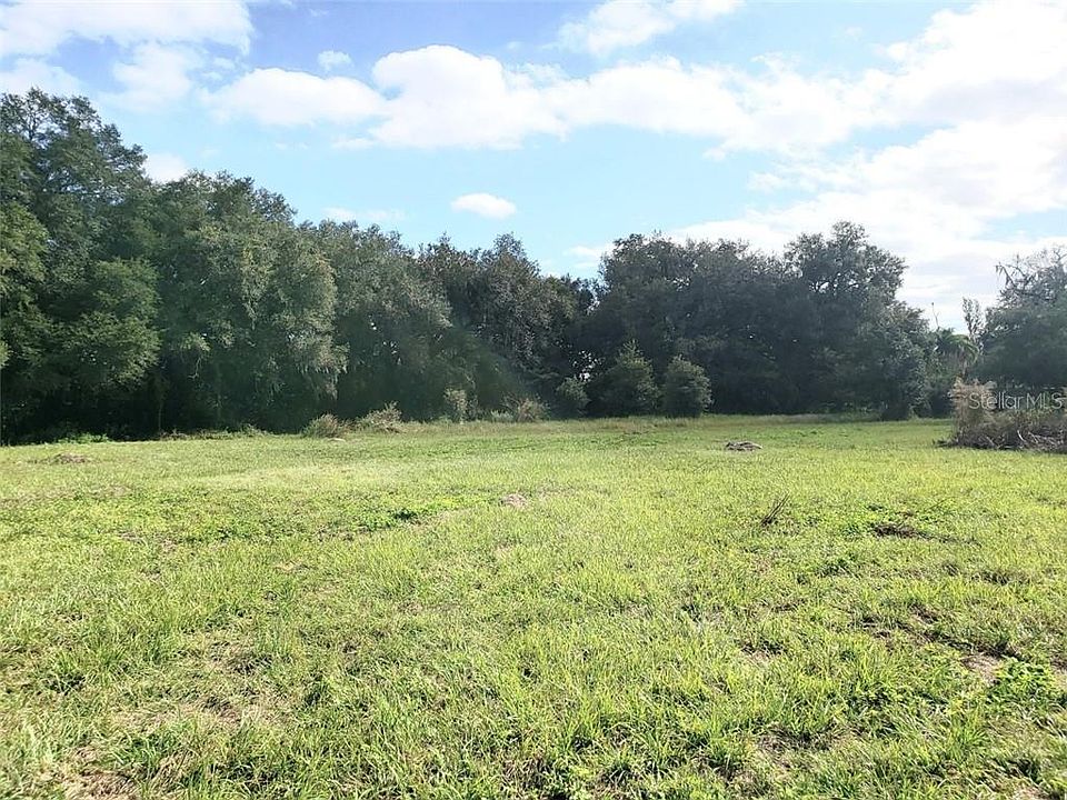 1st image of Sunny Point Ln