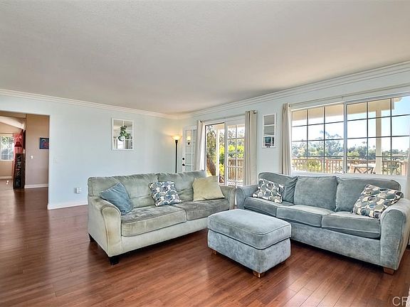 4th image of 1265 Girard Ct
