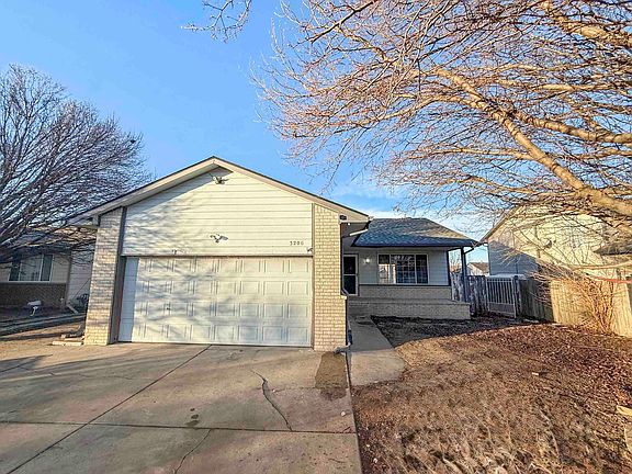 2nd image of 3206 W Wildwood Cir