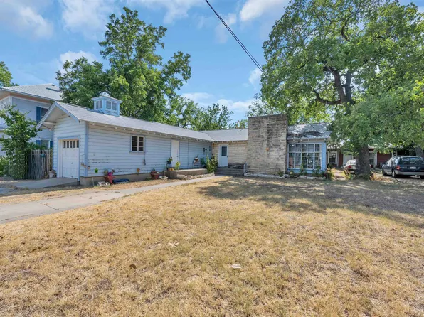 204 N Main Street, Burnet, TX 78611